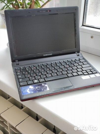 Нетбук Samsung N-150 Plus