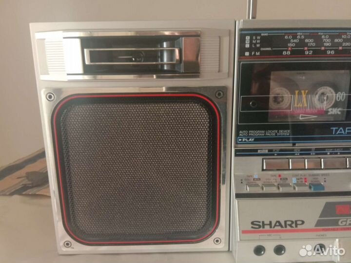 Мaгнитолa двухкacсeтная sнаrp GF-800Z(D)