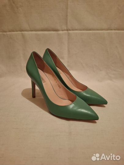 Туфли лодочки шпилька нат.кожа 38 размер