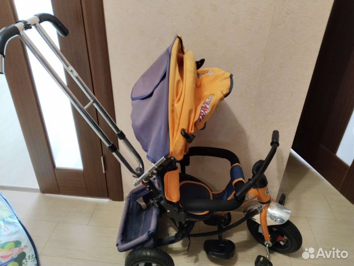 Прогулочная коляска