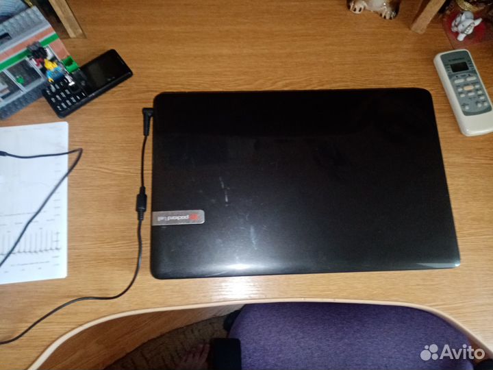 Продаю ноутбук Packarb bell