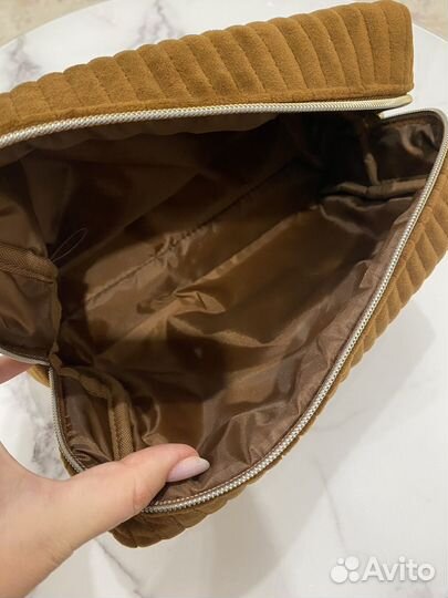 Косметичка вельветовая Cult Beauty