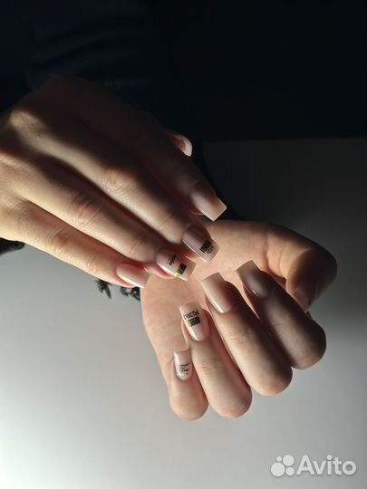 Наращивание ногтей модель