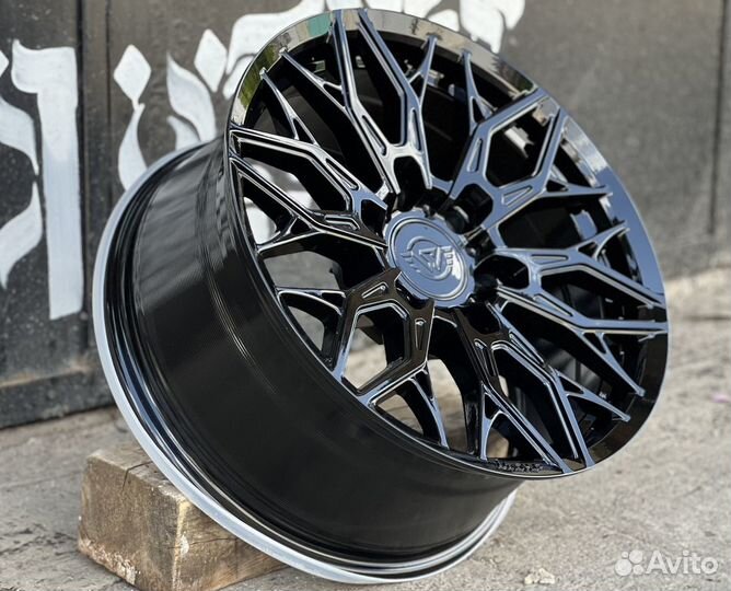 Диски новые Showy Evo r18 6x139.7