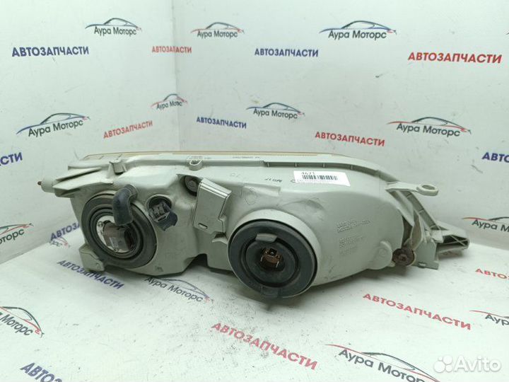 Фара галогеновая передняя левая Toyota Cresta