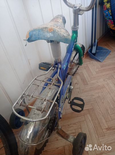 Детский четырёх колёсный велосипед бу