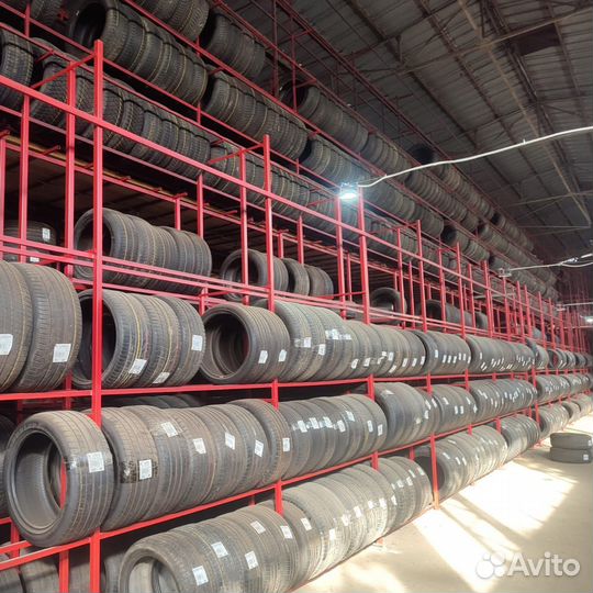 Gislaved Nord Frost 5 235/65 R17