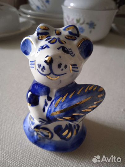 Гжель. Набор для специй и статуэтка