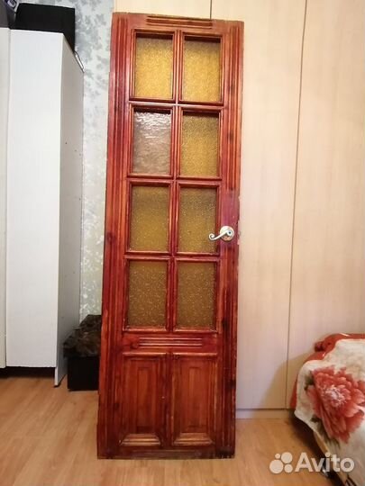 Дверь деревянная с вставными стеклами
