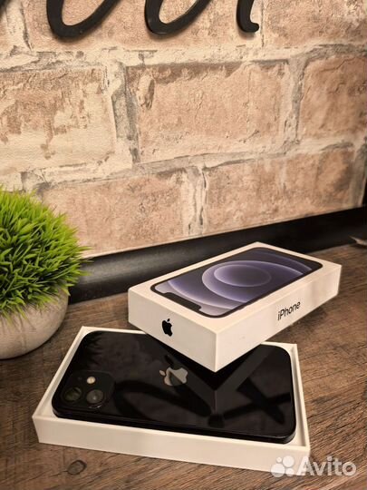iPhone 12, 64 ГБ