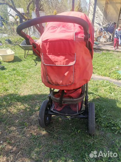 Прогулочная коляска