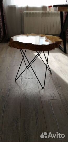 Журнальный столик