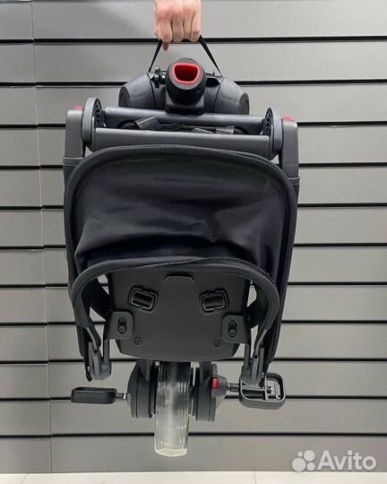 Трехколесный велосипед luxmom