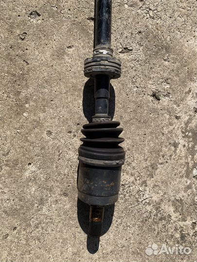 Привод правый на хонда цивик 4D