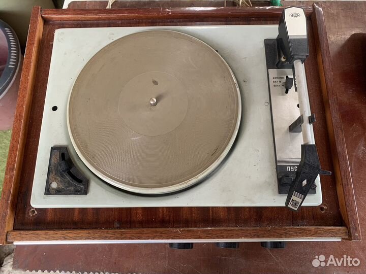 Проигрыватель Рига