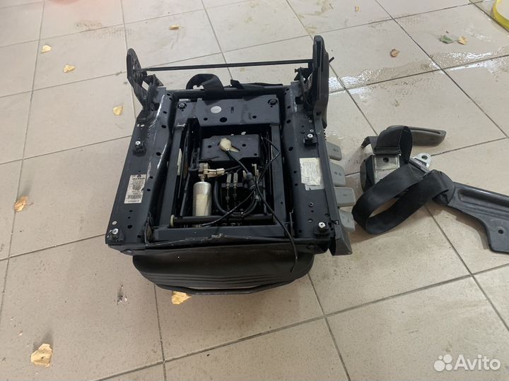 Механизм пневмо сидения Grammer