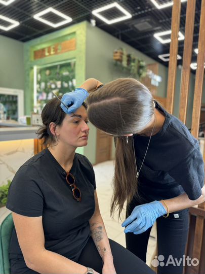 Мастер бровист