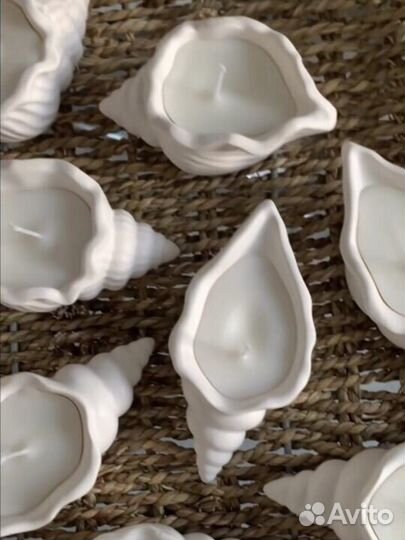 Свечи в гипсовом подсвечнике