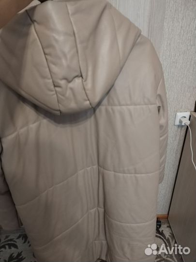 Пальто из экокожи