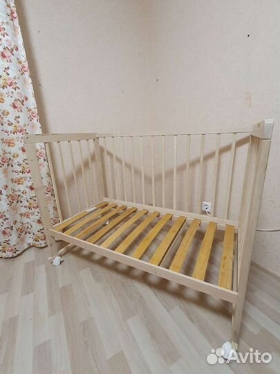 Детская кроватка