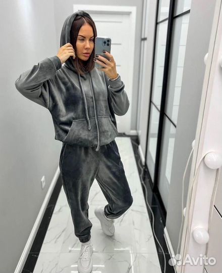 Спортивный костюм женский велюр новый