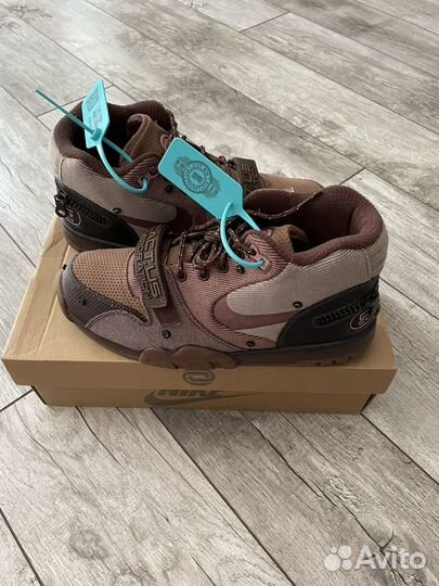 Кроссовки Nike X Travis Scott