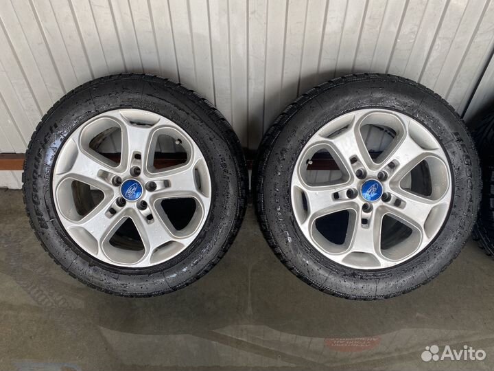 R17 Bfgoodrich Winter T/A KSI 235/55, PCD 5x108 DIA 63.3