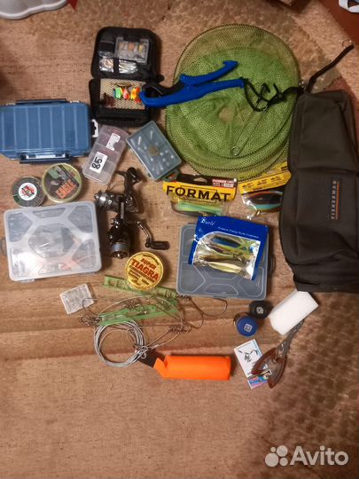 Набор аксессуаров и снастей