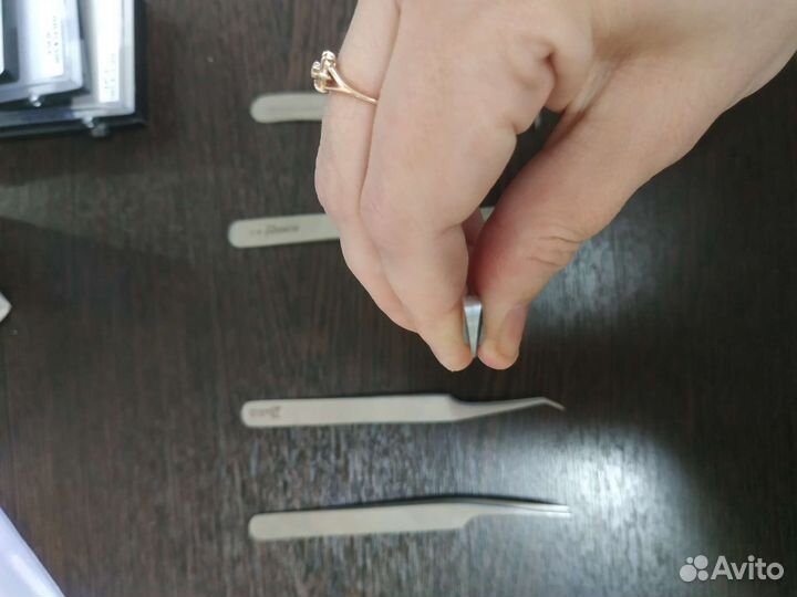 Пинцет для наращивания ресниц