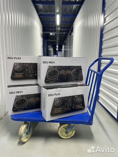 Dj контролер Pioneer DJ DDJ-FLX4 /REV-1