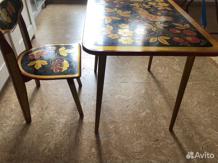 Комплект детский стол и стул с росписью хохлома