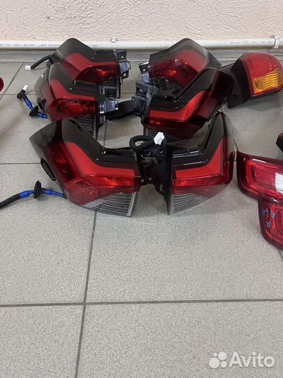 Задние фонари Тойота Рав 4 ха50