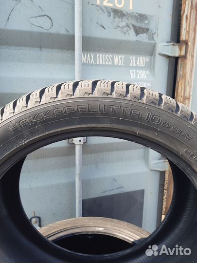 Nokian Tyres Hakkapeliitta 10p SUV 285/40 R21