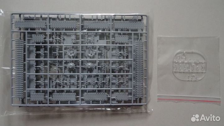 Сборная модель танка Т-62 1/35 Звезда