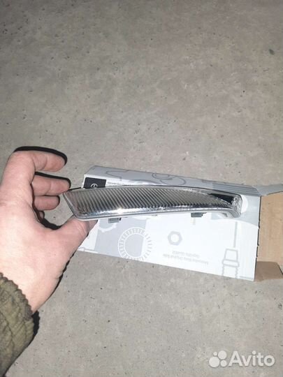 Фонарь указатель поворота на мерседес 639