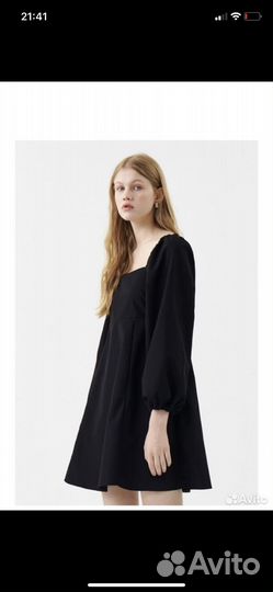 Платье с пышными рукавами