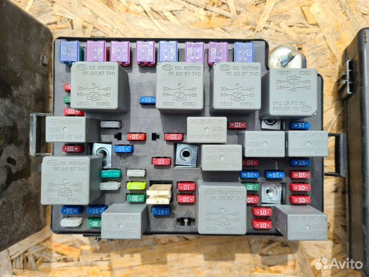 Блок предохранителей Kia Spectra