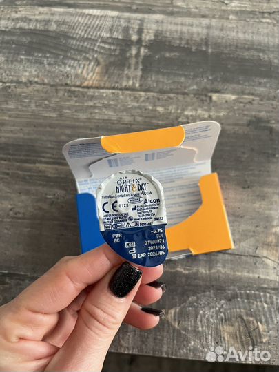 Линзы контактные