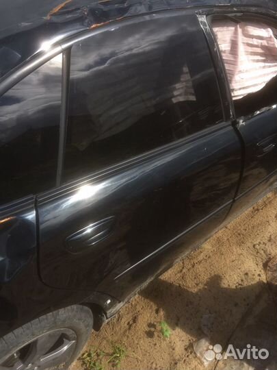 Задняя правая дверь. subaru Legacy B13