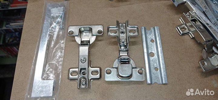 Мебельная фурнитура