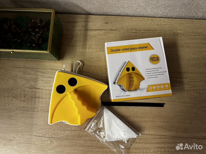 Магнитная щетка для мытья окон