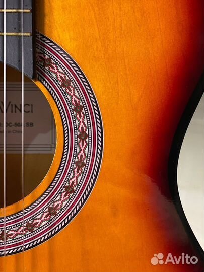 Классическая гитара DaVinci красная
