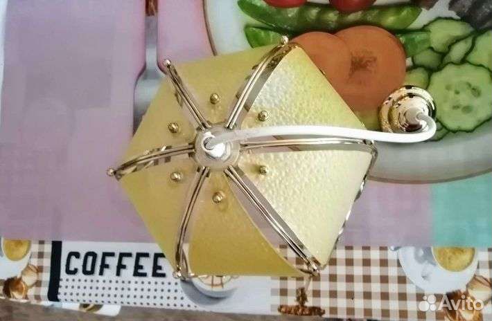 Люстры 3 штуки