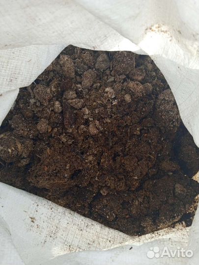 Куриный помет в мешках