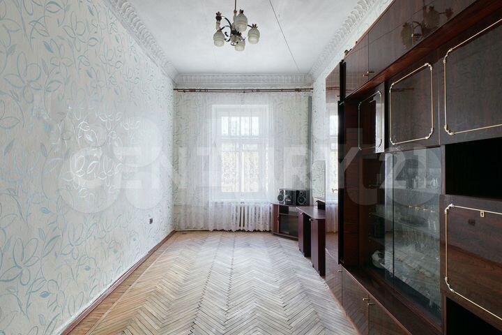 Комната 18 м² в 6-к., 5/6 эт.