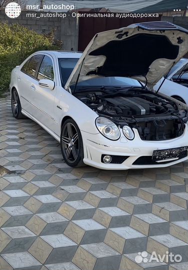 Двери на Mercedes Mercedes-Benz W211