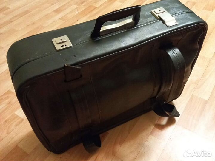 Чемодан времен СССР