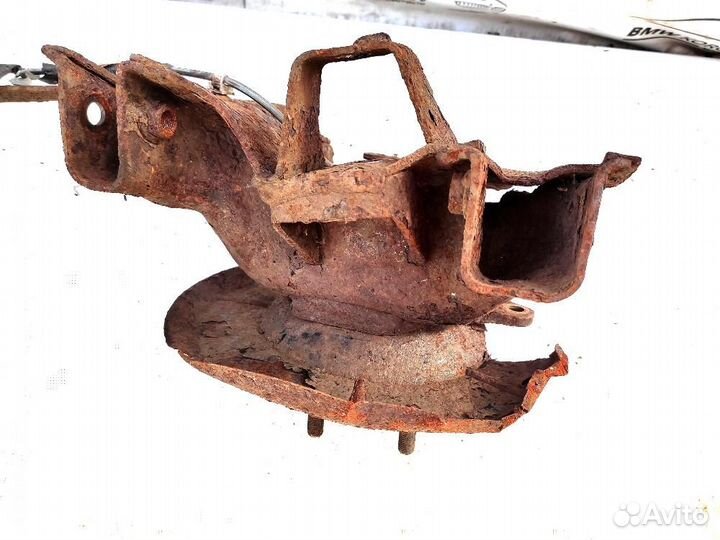 Рычаг задний правый продольный (2002-2009) Mazda M