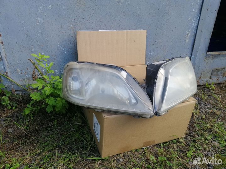 Фары на renault logan 1