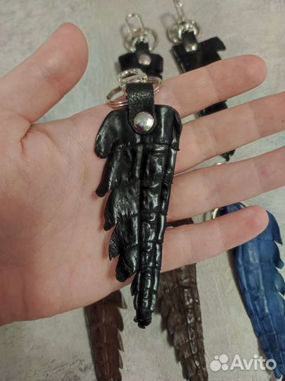 Брелок хвост крокодила